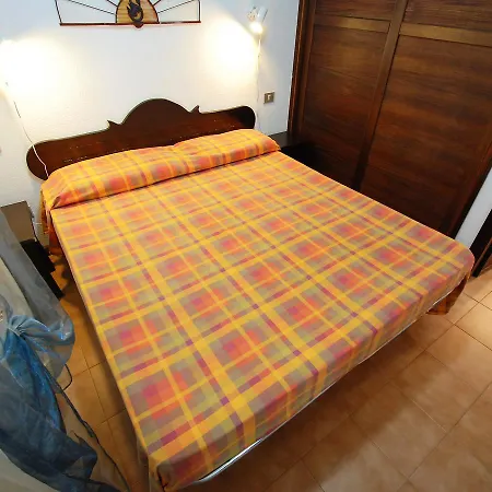 شقة Locazione Turistica Marrone-2 *